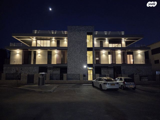 גג/ פנטהאוז, קרית טבעון