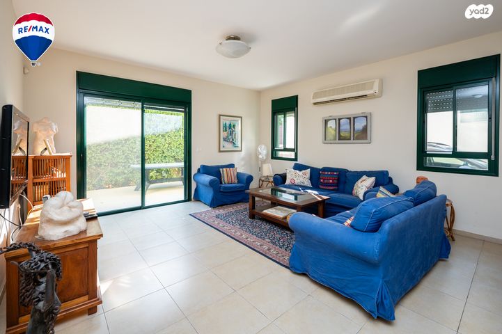 דו משפחתי, מושבה מרכז, זכרון יעקב