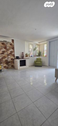 בית פרטי/ קוטג', דליות 13, גבעת ציון וגבעת הפרחים, אשקלון