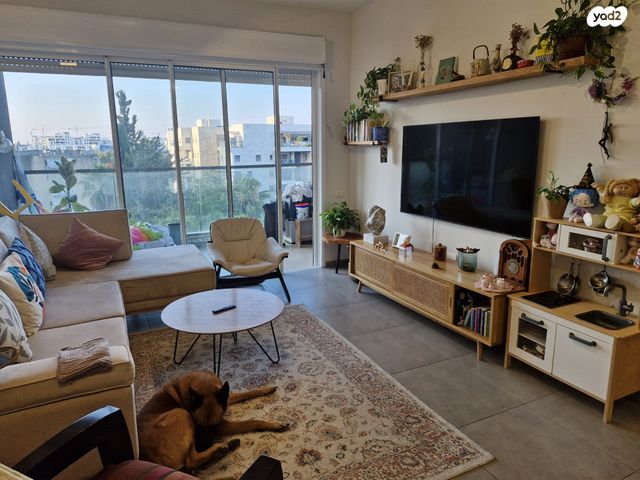 דירה, מרדכי אנילביץ', קרית ויצמן, רעננה