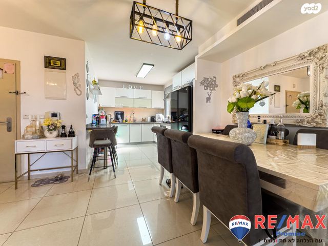 דירה, שביל חודשי השנה, אשקלון