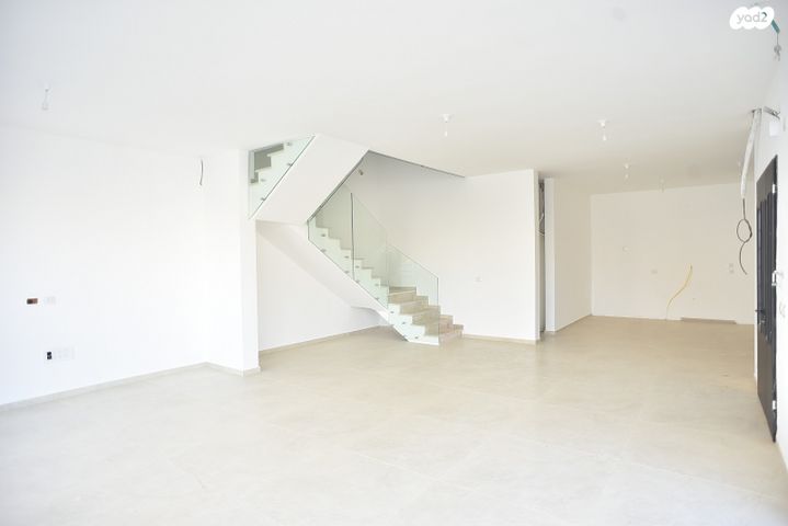 דו משפחתי, הפועלים, גדרה