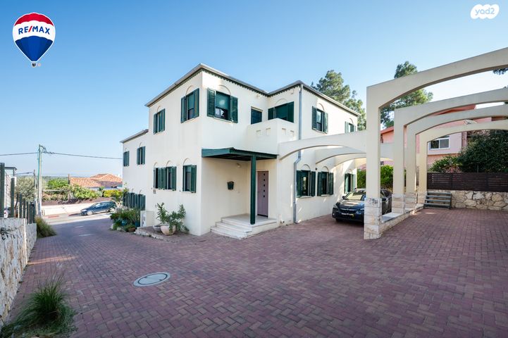 דו משפחתי, מושבה מרכז, זכרון יעקב