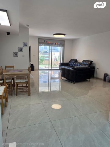 דירת גן, הסייפן 10, החותרים, טירת כרמל