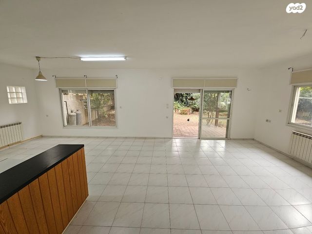 בית פרטי/ קוטג', שבעת המינים, כפר ורדים