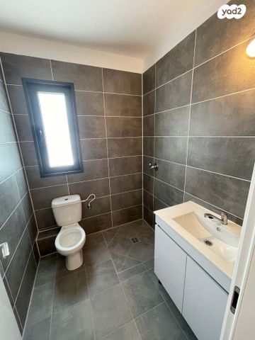 דירה, שדרות עמק יזרעאל, שקמים ואגמים, אשקלון