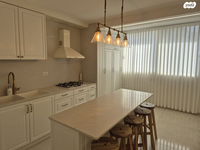 דופלקס, משה רחמילביץ', פסגת זאב, ירושלים