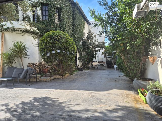 בית פרטי/ קוטג', גן יבנה