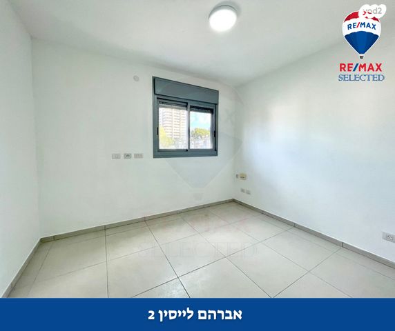 דירה, אברהם לייסין, קרית אליעזר, חיפה