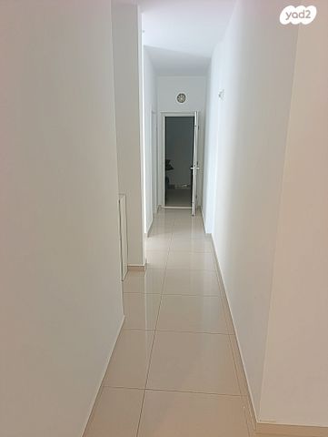 דירה, פלמ"ח, אבני חן, רחובות