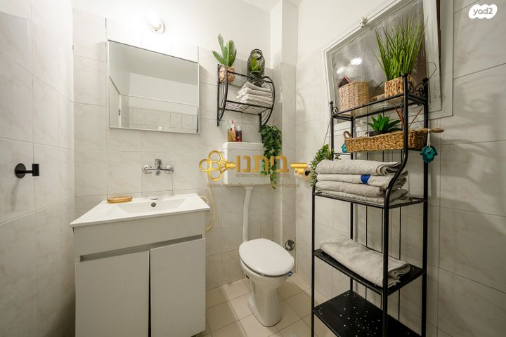 דירה, רבי יוסי בן קיסמא, אלעד