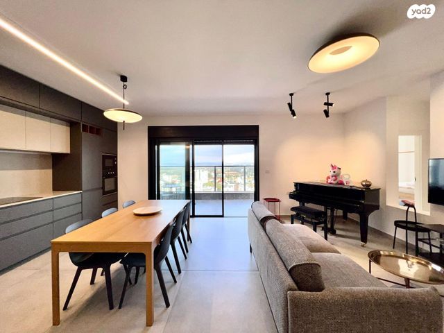 גג/ פנטהאוז, שוהם, צפון מזרח מרכז העיר, נתניה