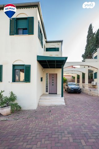 דו משפחתי, מושבה מרכז, זכרון יעקב