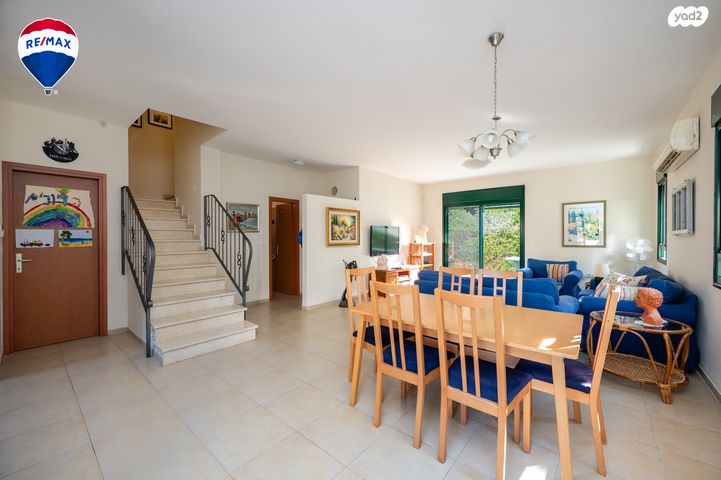 דו משפחתי, מושבה מרכז, זכרון יעקב