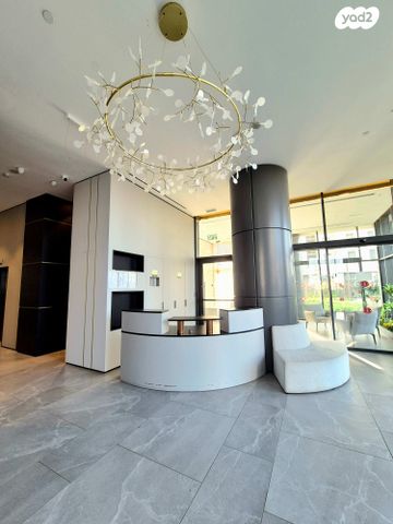 גג/ פנטהאוז, אמנון ליפקין שחק 5, נוף הטיילת, נתניה