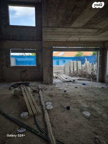 דו משפחתי, בנימינה גבעת עדה