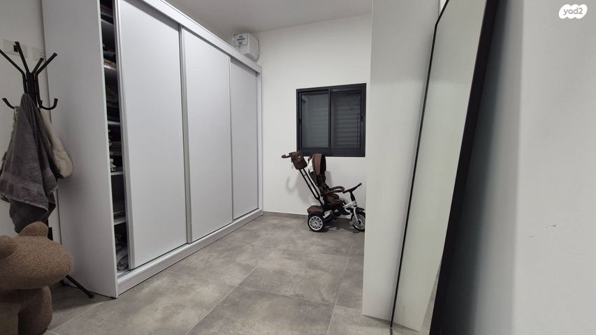 דירת גן, בר כוכבא, אחוזת כנרת, טבריה