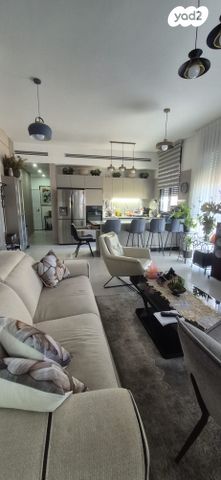 גג/ פנטהאוז, אשכולות, עמק הכרמל, נשר