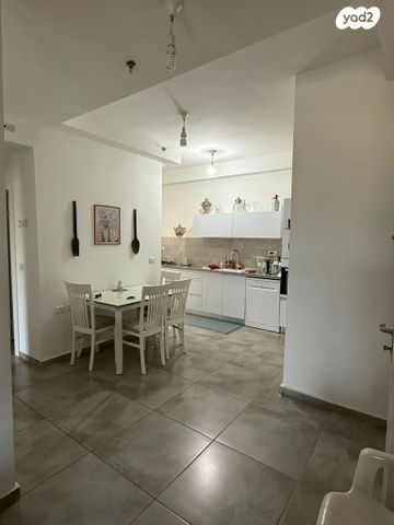 דירה, הפרטיזנים, נווה עמל, הרצליה