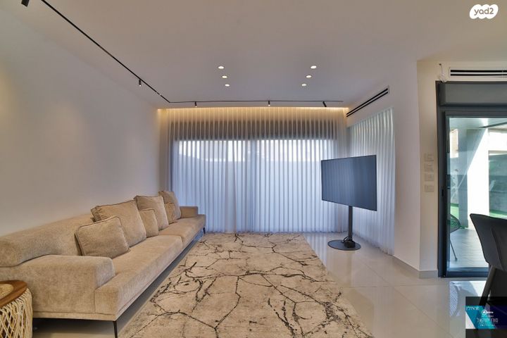 בית פרטי/ קוטג', נאות יהודית ונווה ארזים, חולון