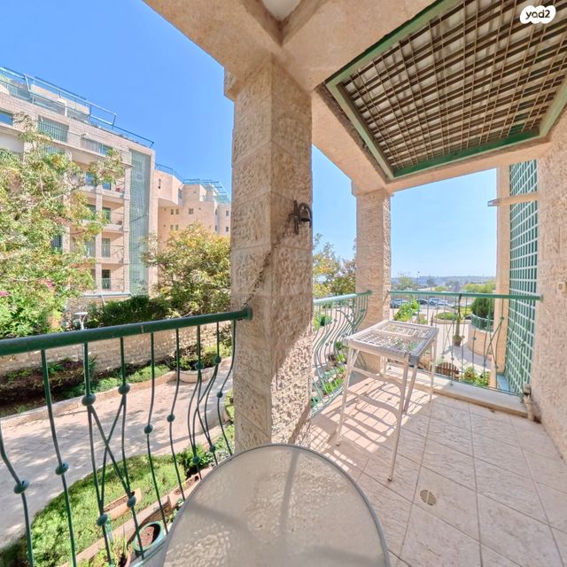 אליהו לנקין 