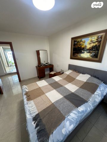 דירה, הגדוד החמישי, פסגת זאב, ירושלים