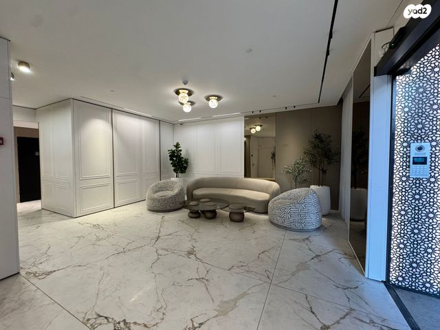 דירה, שדרות ירושלים 1, תל אביב יפו