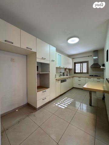 דירה, שכונת חשמונאים, מרכז העיר א, רמת גן