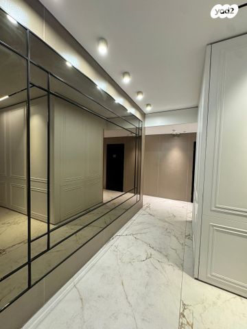 דירה, שדרות ירושלים 1, תל אביב יפו