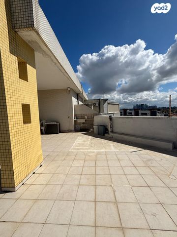 גג/ פנטהאוז, חנה ומיכאל לוין, רביבים, גני ראשון, ראשון לציון