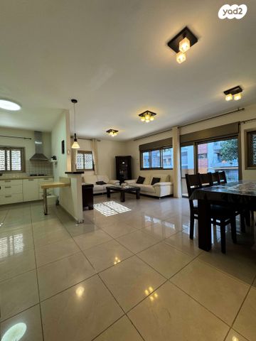 דירה, שכונת חשמונאים, מרכז העיר א, רמת גן