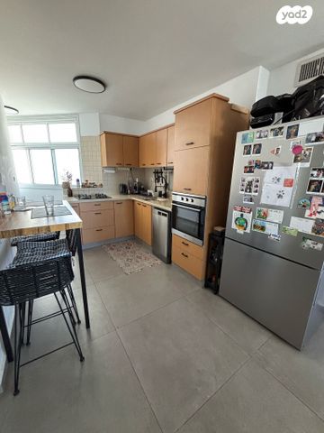 גג/ פנטהאוז, חנה ומיכאל לוין, רביבים, גני ראשון, ראשון לציון