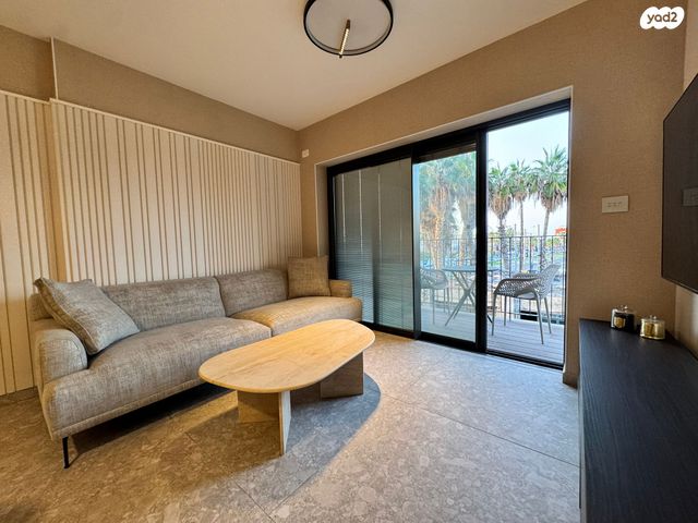 שדרות ירושלים 1