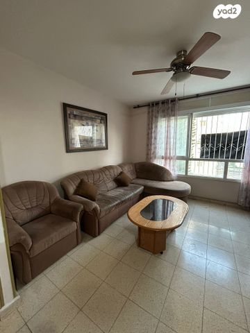 שמחה הולצברג 9