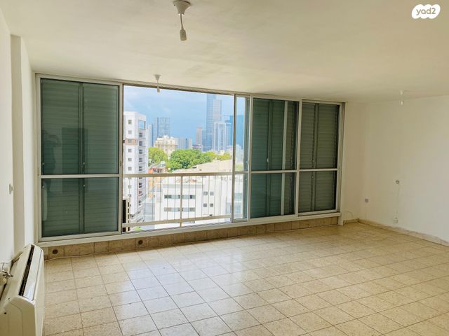 שכונת חשמונאים, מרכז העיר א