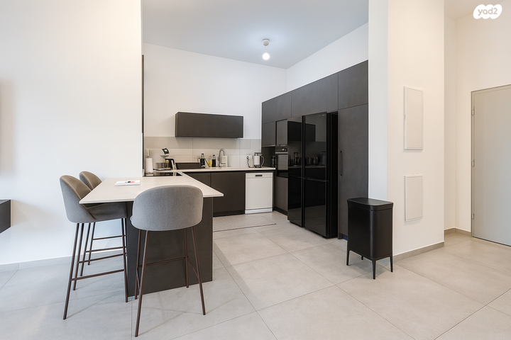 דירת גן, אור ים, אור עקיבא