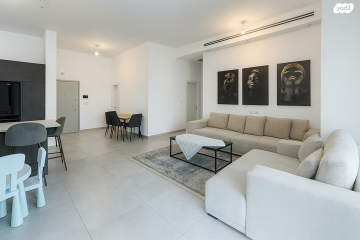 דירת גן, אור ים, אור עקיבא