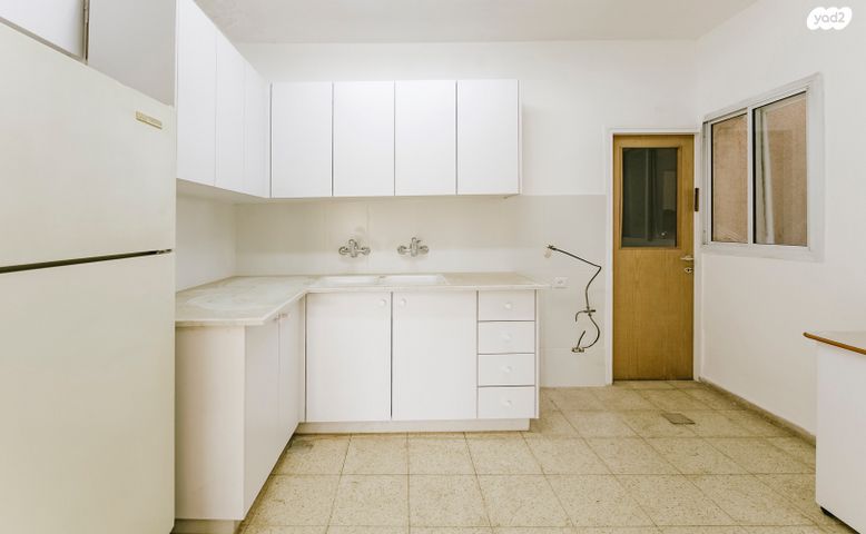 דירה, חנה רובינא, הדר גנים, פתח תקווה