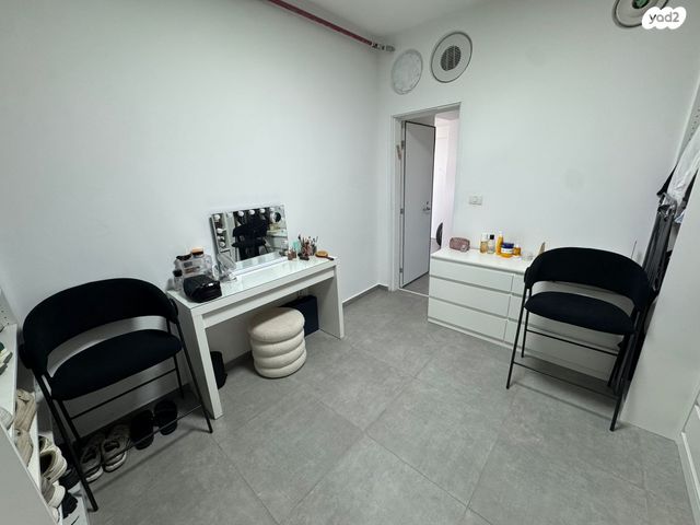 דירה, ישראל זנגוויל, צפון מזרח מרכז העיר, נתניה