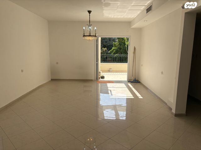 דירה, אהרון אייזנברג, א' / צפון מזרח העיר, רחובות