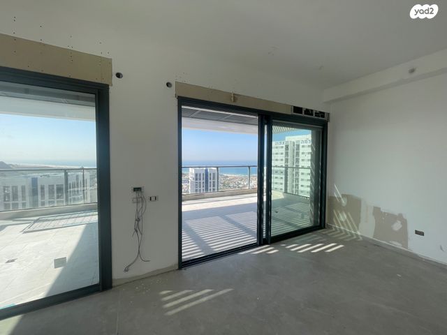 גג/ פנטהאוז, יפה ירקוני, דרום חדש, פארק הים, בת ים