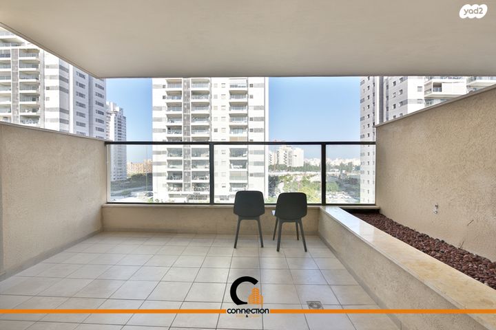 דירה, עפרה חזה 25, משכנות האומנים, קרית מוצקין