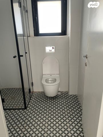 דירה, פינת שפירא, שוק תלפיות, חיפה