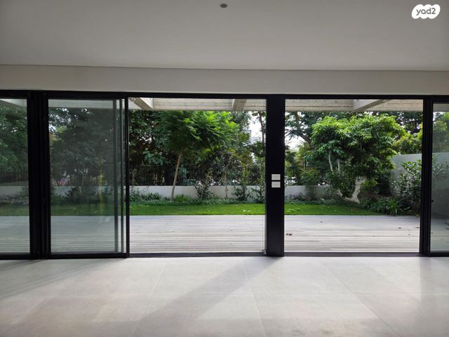 דירת גן, רמת השרון