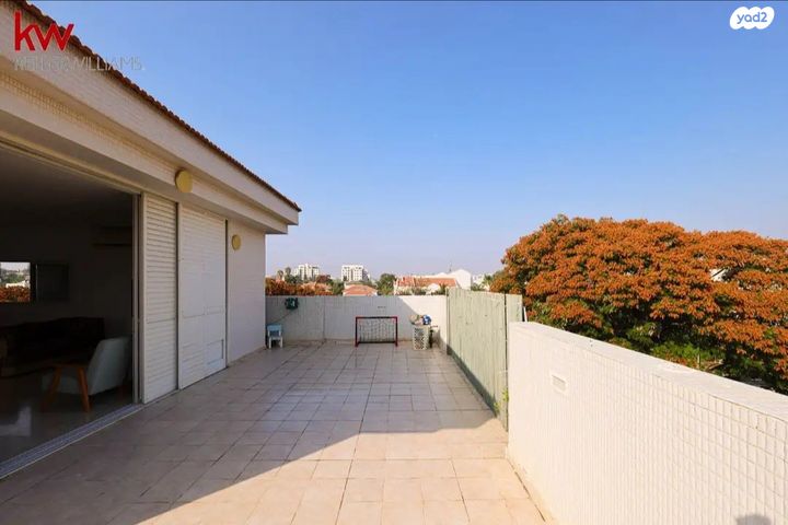 גג/ פנטהאוז, רעננה