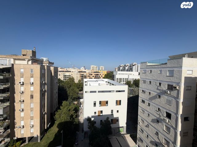 גג/ פנטהאוז, רב אשי, נווה אביבים, תל אביב יפו