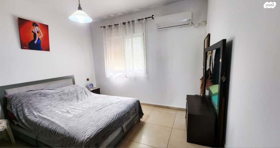 דירה, האלונים 18, קרית ביאליק