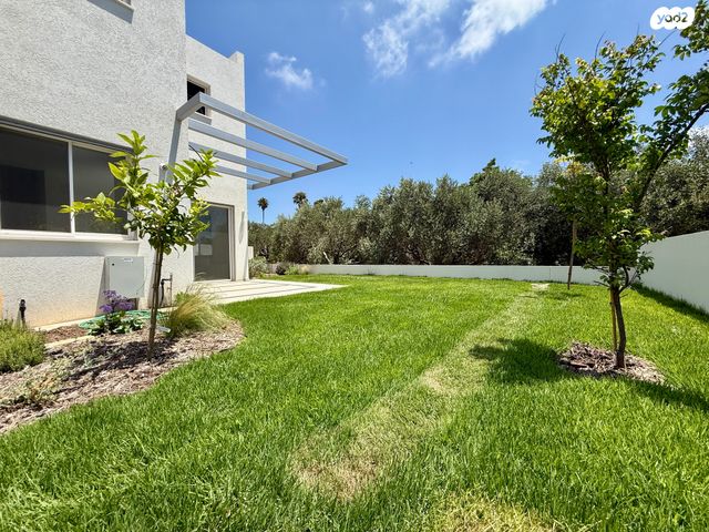 דו משפחתי, מושבה מרכז, זכרון יעקב