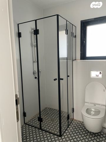 דירה, פינת שפירא, שוק תלפיות, חיפה