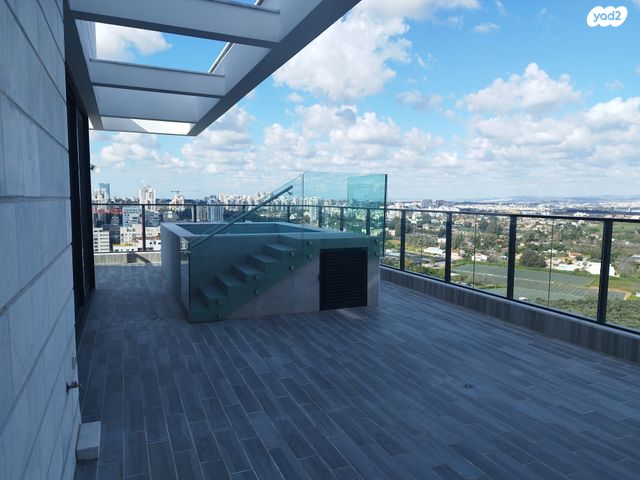 גג/ פנטהאוז, הוד השרון